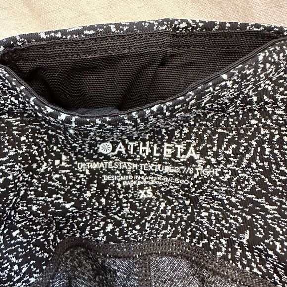 Athleta Women's Ultimate Stash Textured 7/8 Tight Activewear Pants Black XS - Picture 4 of 4